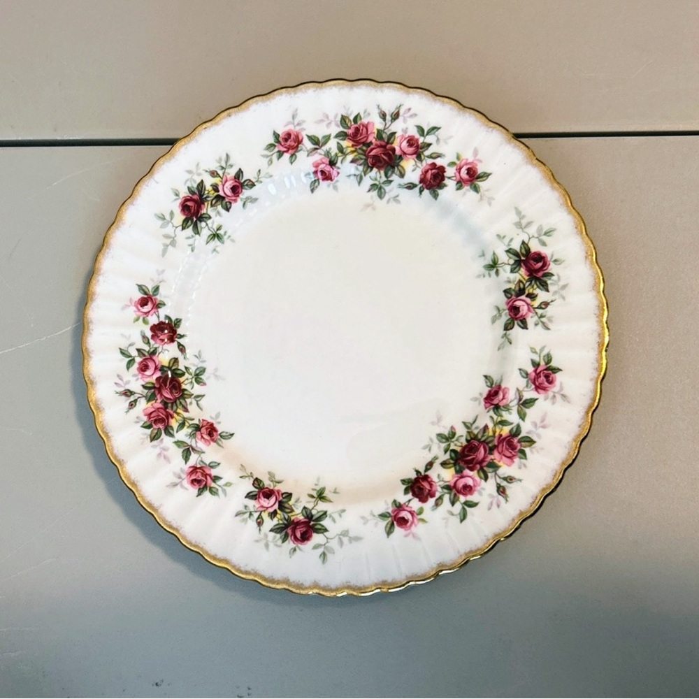 Paragon Floral dessert Plate with Gold Trim
